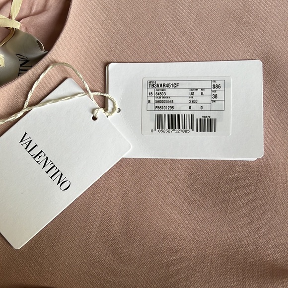 ❌SOLD❌Valentino
crepe V pavé belted dress 38 - Picture 12 of 15